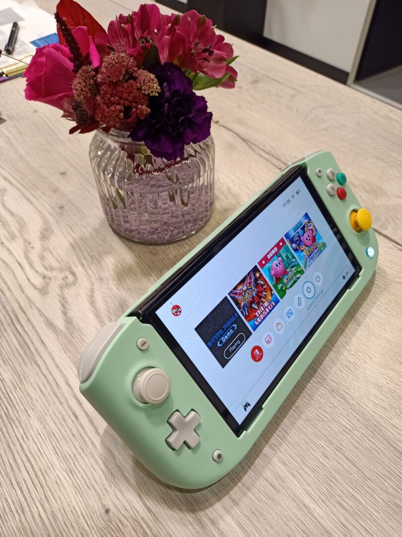 Zdjęcie okładkowe wpisu Gamescom 2023: Widziałem Nitro Deck dla Nintendo Switch