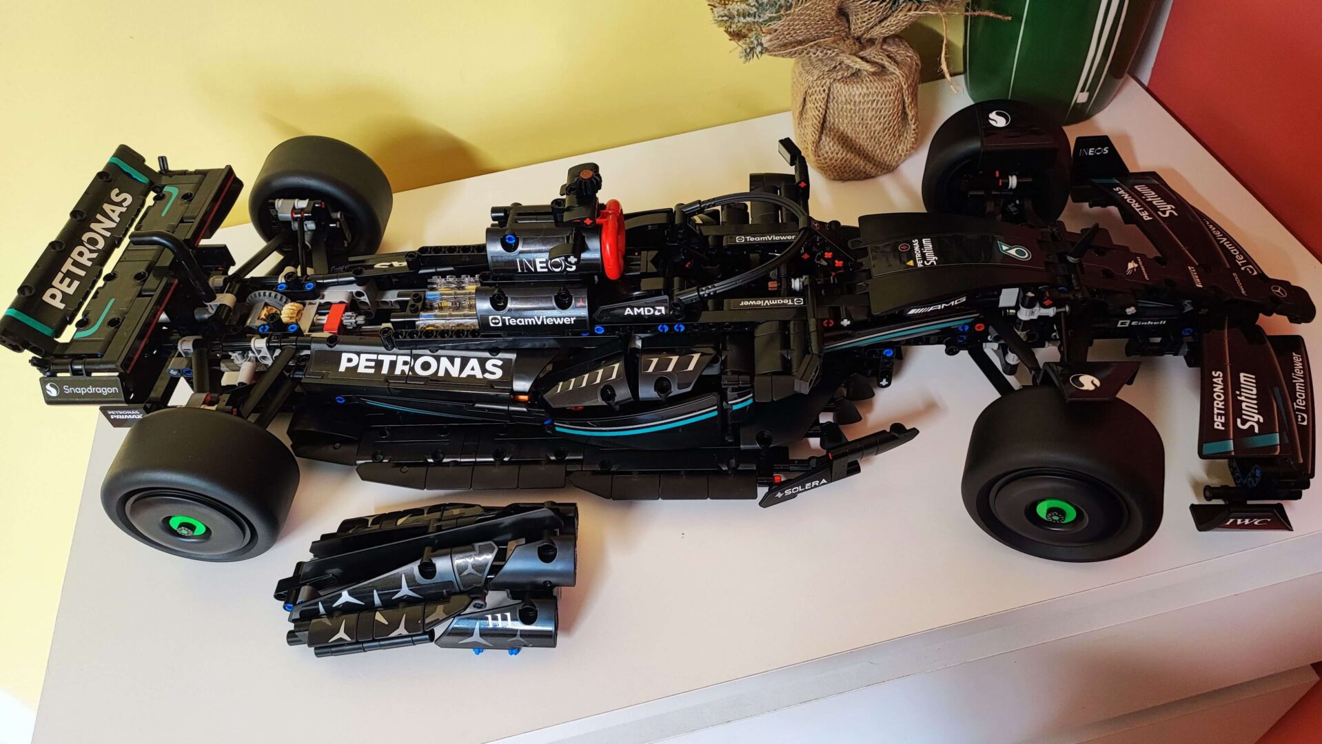 LEGO Technic Mercedes-AMG F1 W14 E Performance