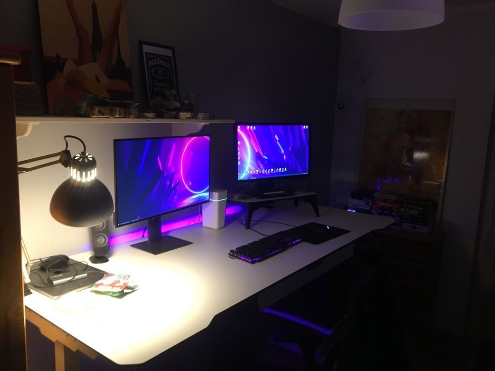 Zdjęcie okładkowe wpisu Jakie biurko gamingowe wybrać? Poradnik