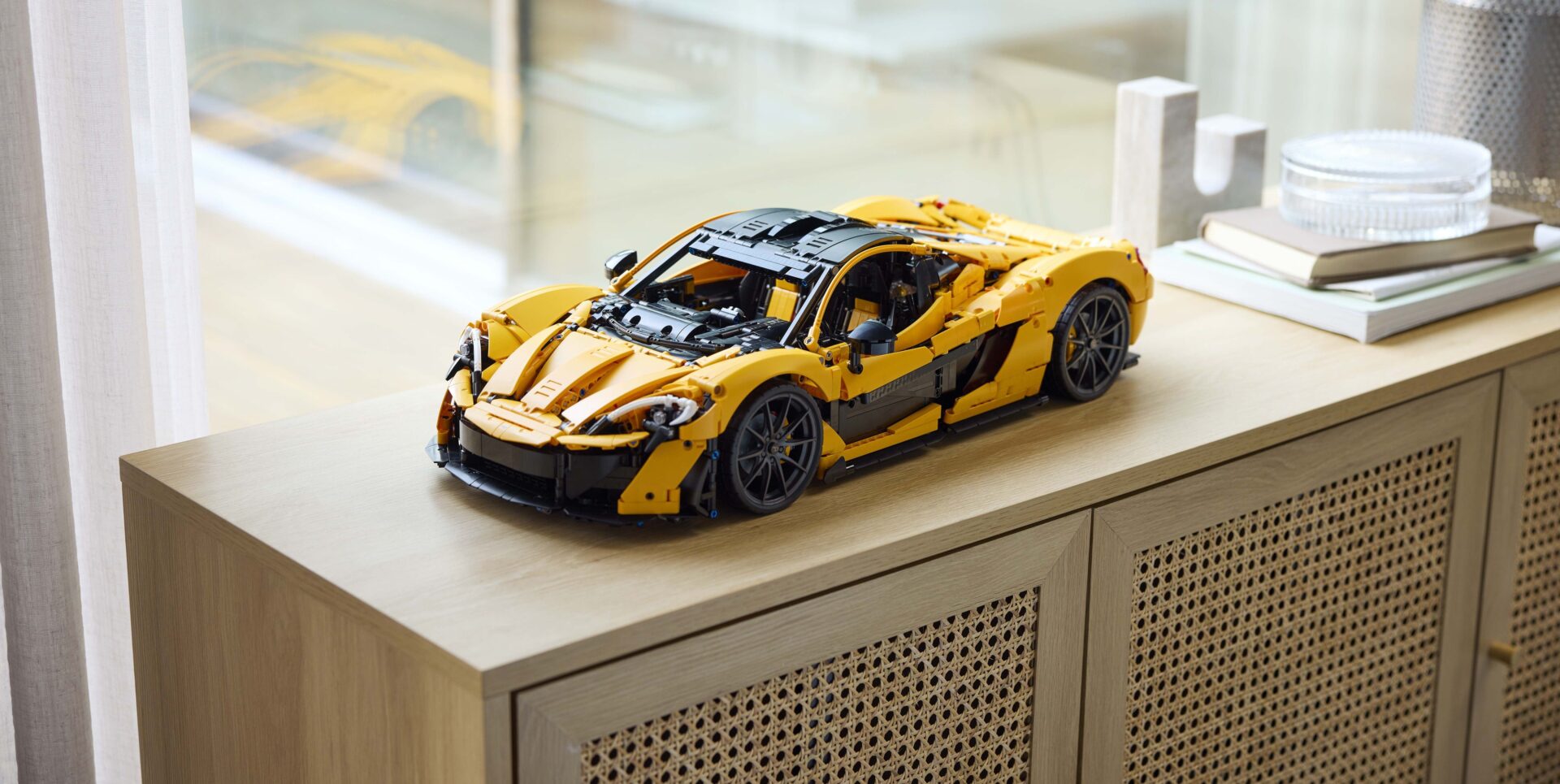 Technic McLaren P1