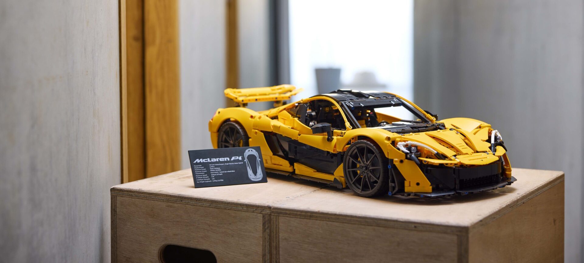 Technic McLaren P1