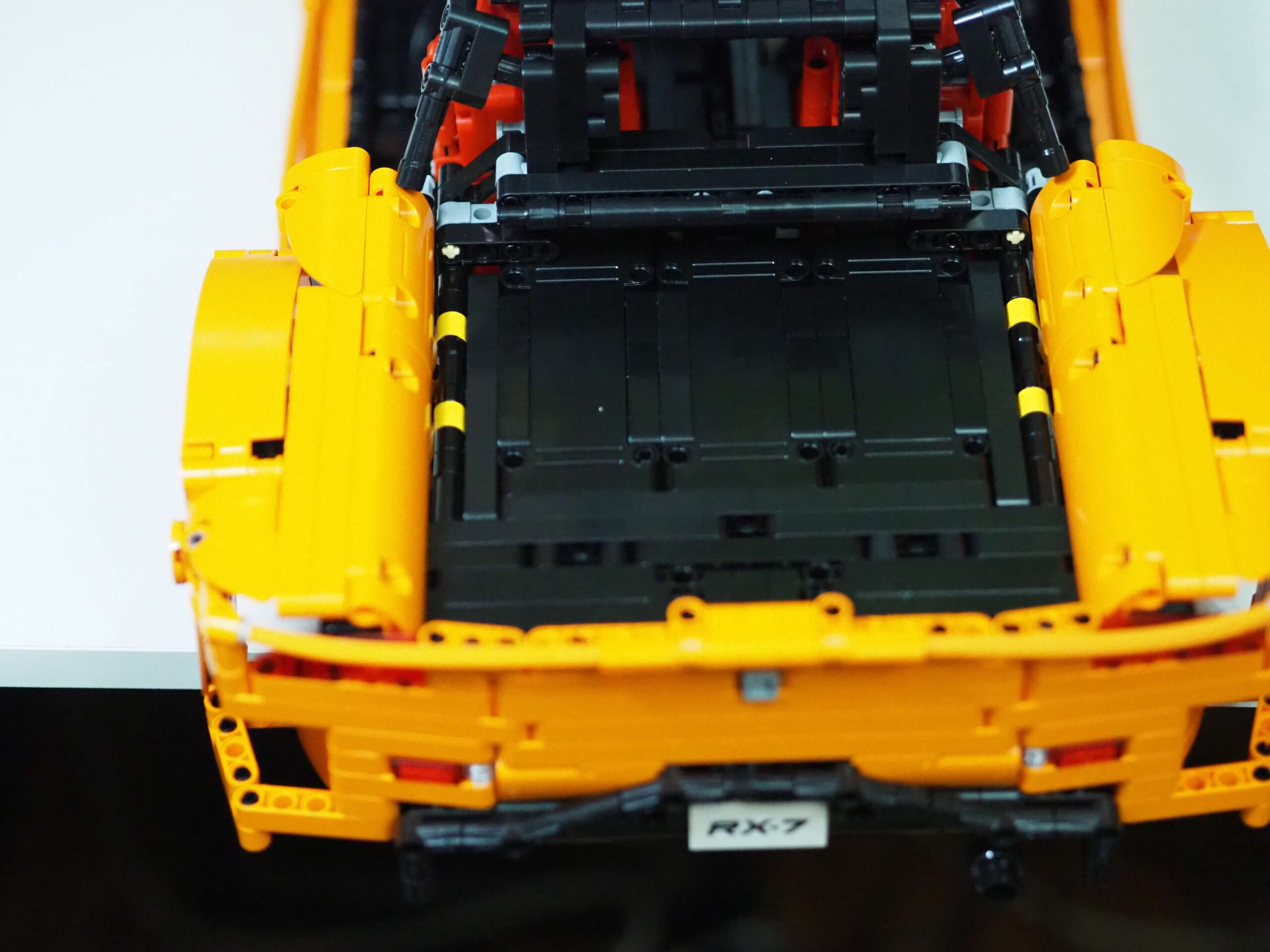 CaDA Mazda RX-7 C61502W