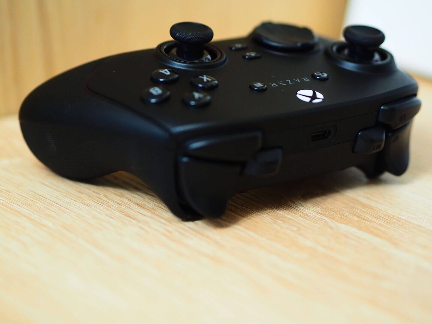 Razer Wolverine V3 Pro