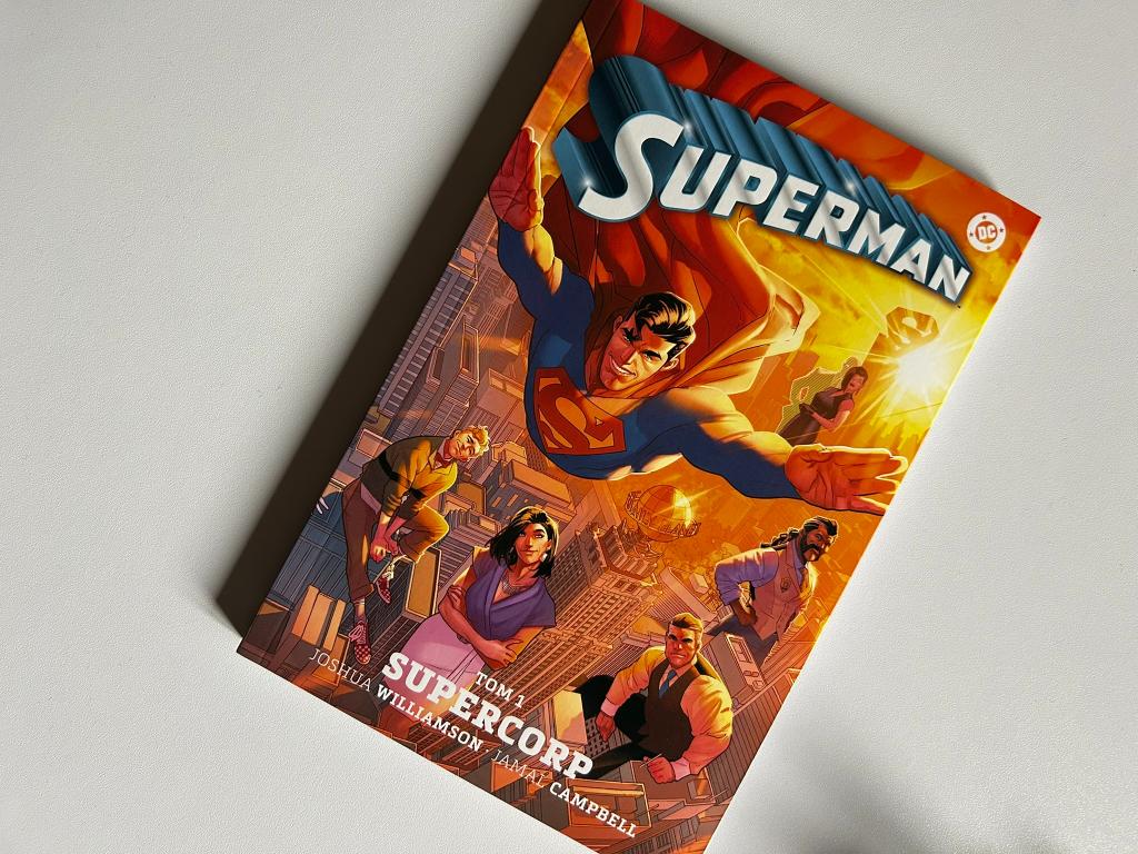 Zdjęcie okładkowe wpisu Recenzja komiksu: Superman. Supercorp. Tom 1