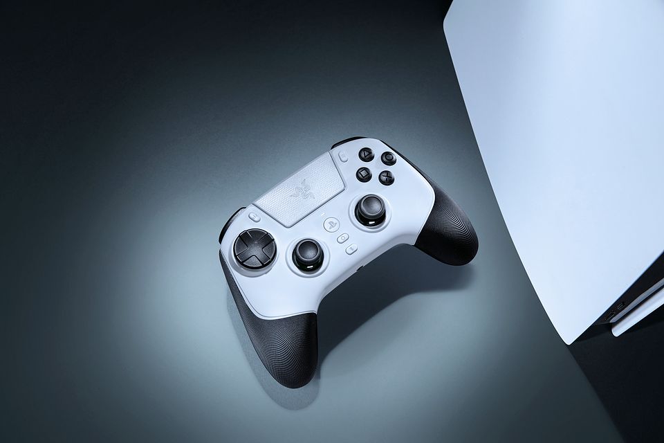 Zdjęcie okładkowe wpisu Oto Razer Raiju V3 Pro – nowy pro kontroler do PS5