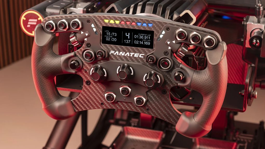 Zdjęcie okładkowe wpisu Fanatec prezentuje nową kierownicę Formula V3 i pedały Podium. Do tego darmowy wzrost mocy