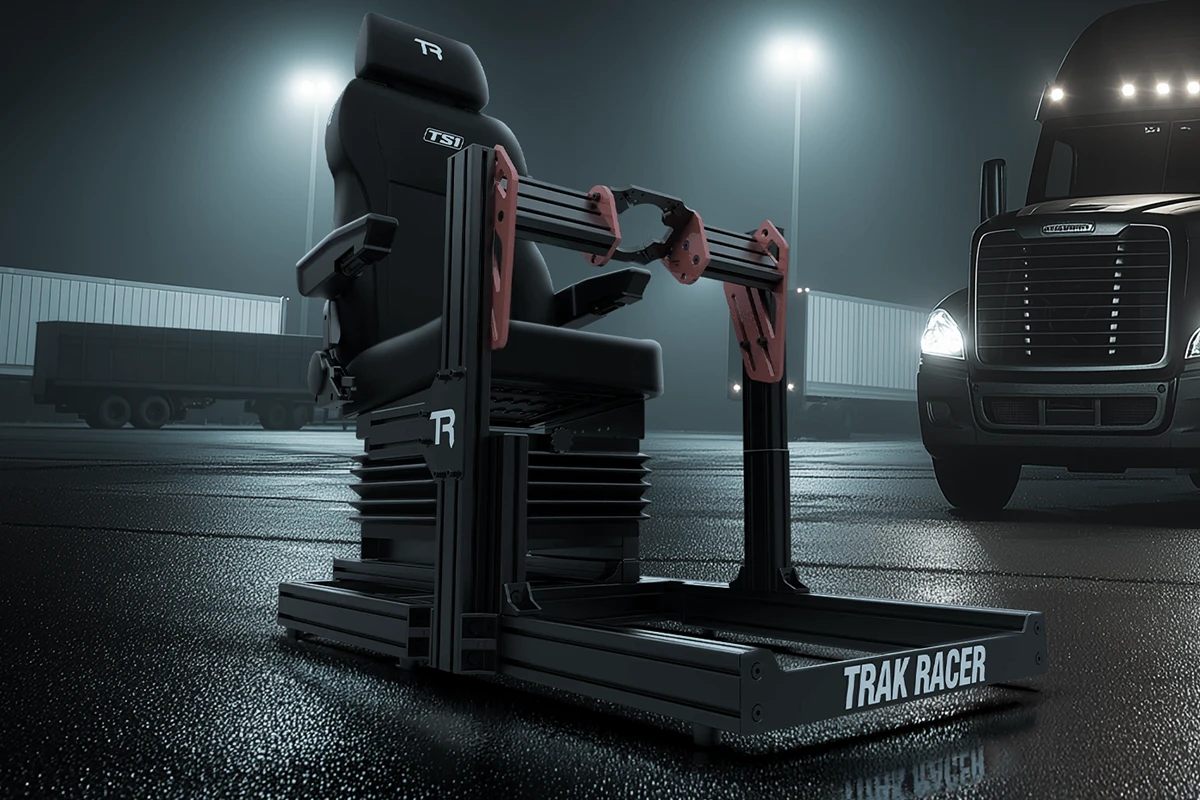 Zdjęcie okładkowe wpisu Trak Racer odsłania nowości. Kokpity Porsche i Aston Martina, kokpit do ETS2 oraz nietypowy kontroler