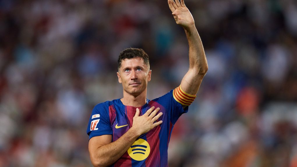Zdjęcie okładkowe wpisu Robert Lewandowski z kartą „End of an Era” w EA FC 26. Wyjątkowe wyróżnienie dla polskiej legendy