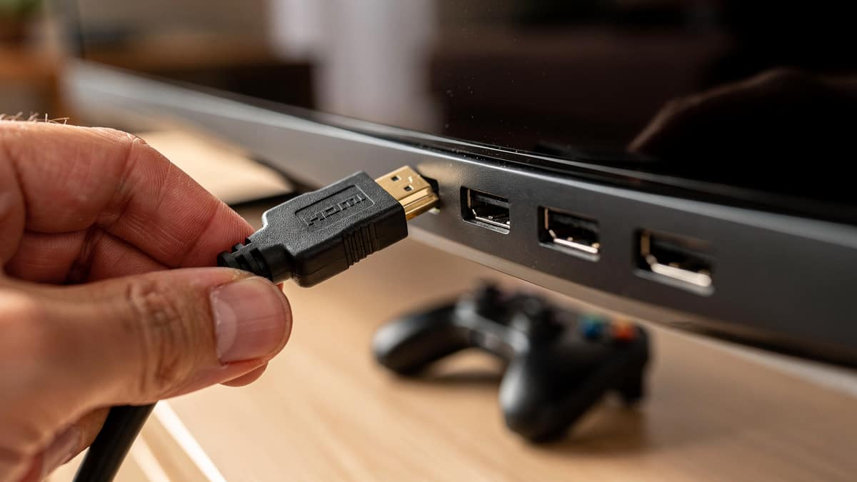 Zdjęcie okładkowe wpisu Kable HDMI do PS5 i Xbox Series X: jak wybrać do 4K 120 Hz, VRR i eARC